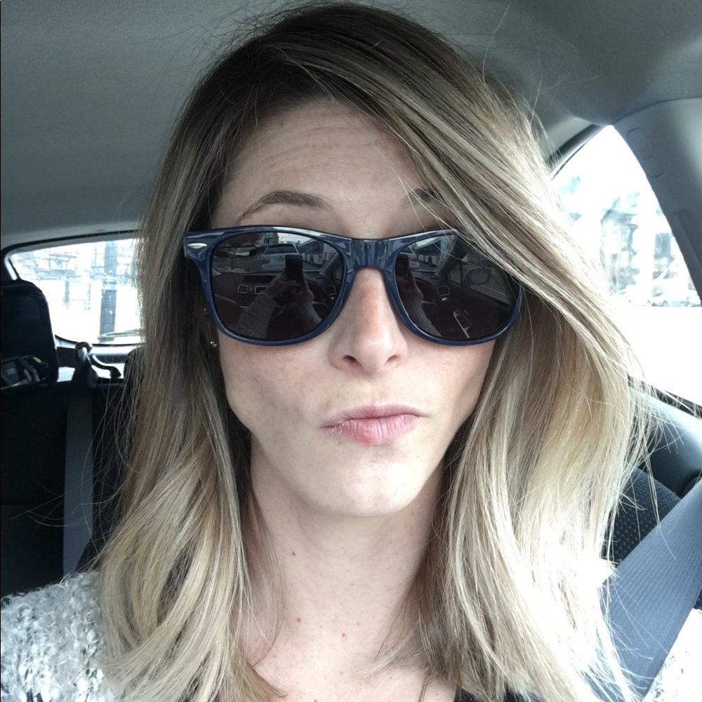 Meet your Posher, Vanessa